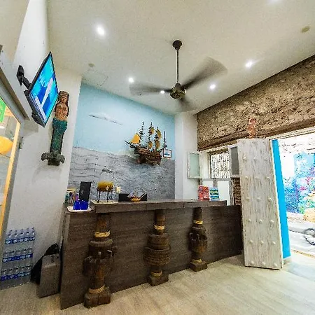 Casa Noir 2*